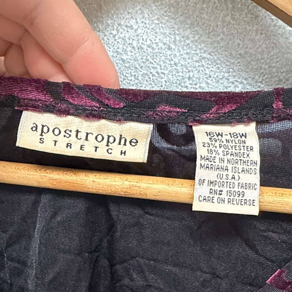 Apostrophe Stretch Women’s PLUS 16W-18W Purple Whimsigoth Velvet floral Top VTG - Picture 3 of 8
